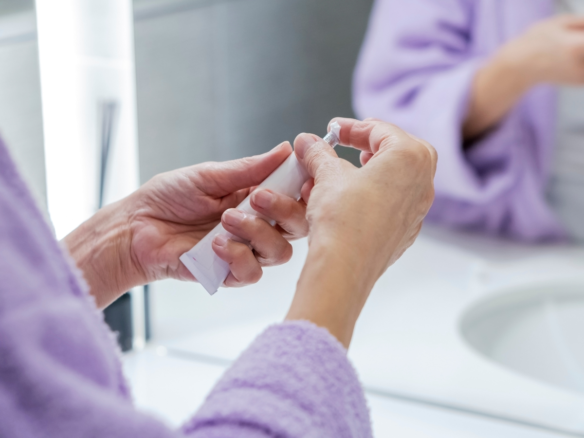 Reposição hormonal feminina: entenda o tratamento com endocrinologista